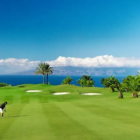 아파트 Atalaya Court 아데제